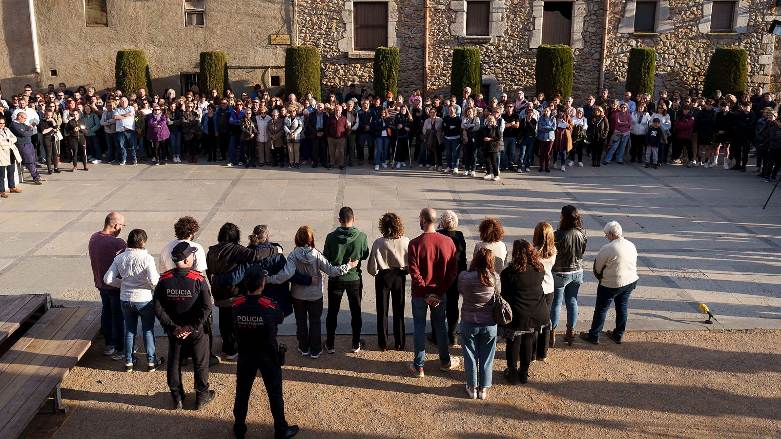 Francisca Granados: "Pedimos algo tan revolucionario como que se aplique la ley" - La noche en 24h | Ver
