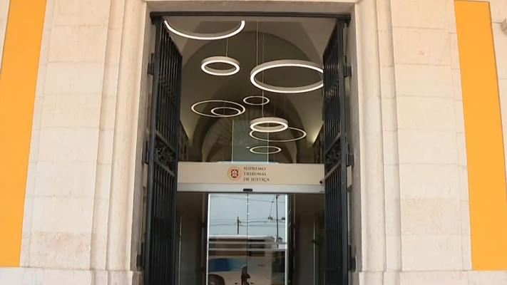 Telediario 2 - Los "errores" de la operación "influencer" que acabó con el Gobierno del portugués Antonio Costa