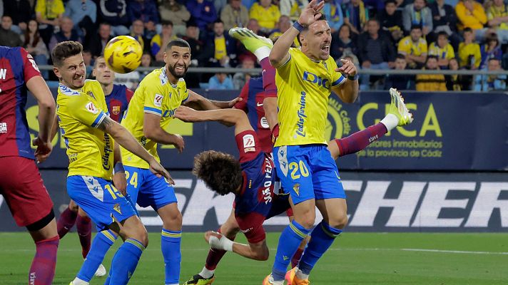 Resúmenes de LaLiga - Cádiz - FC Barcelona: resumen del partido, 31ª jornada de Liga