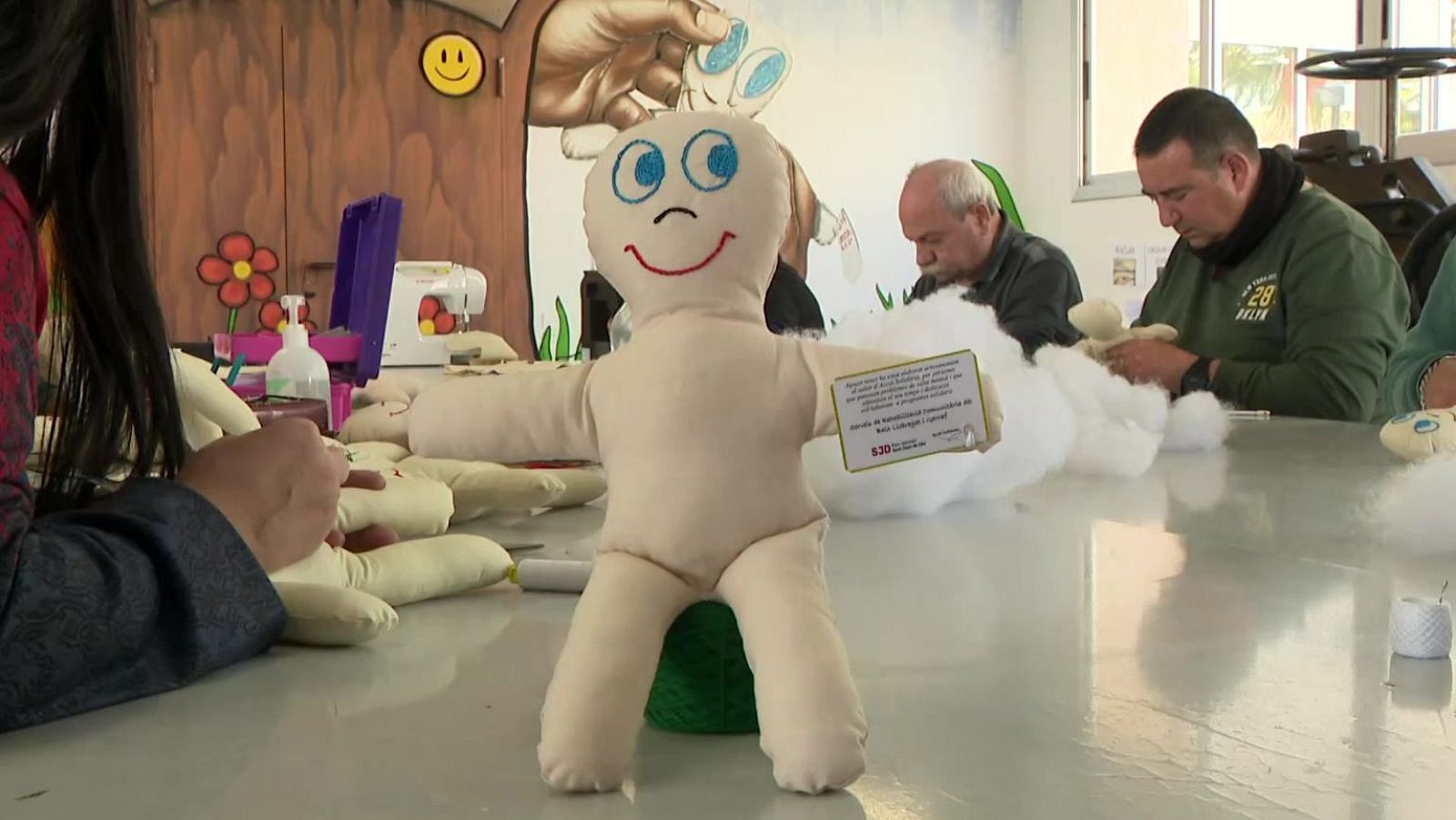 Somnis de Drap, el millor amic dels nens que van a quiròfan - L'Informatiu | Veure