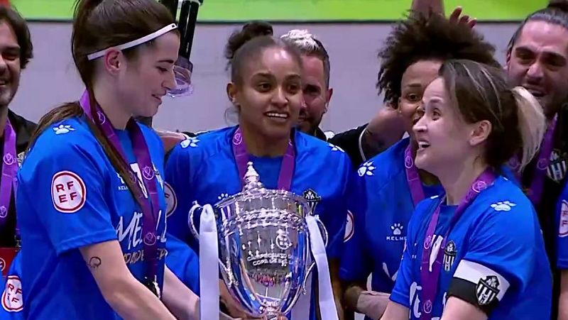 La Copa de la Reina se va para Melilla con un recital de Amandinha - F�tbol Sala | Ver