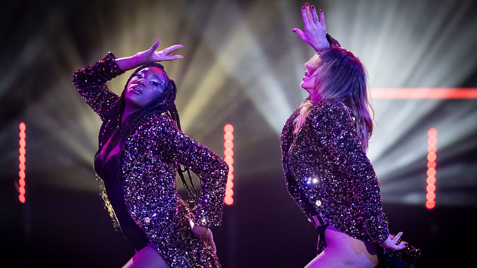 Sabrina Salerno y Sarah, "Feeling Good" en 'Baila como puedas' - Baila como puedas | Ver