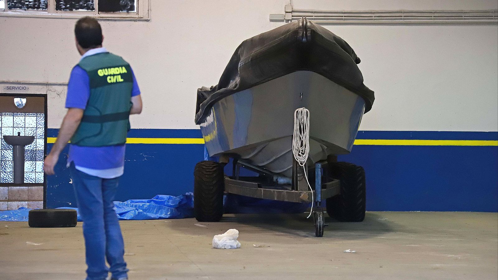 De carretillas a coches de alta gama: así es la 'narcosubasta' | Ver