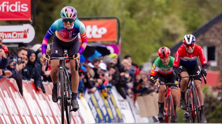 Kasia Niewiadoma se lleva la Flecha Valona Femenina 2024 - Ciclismo | Ver