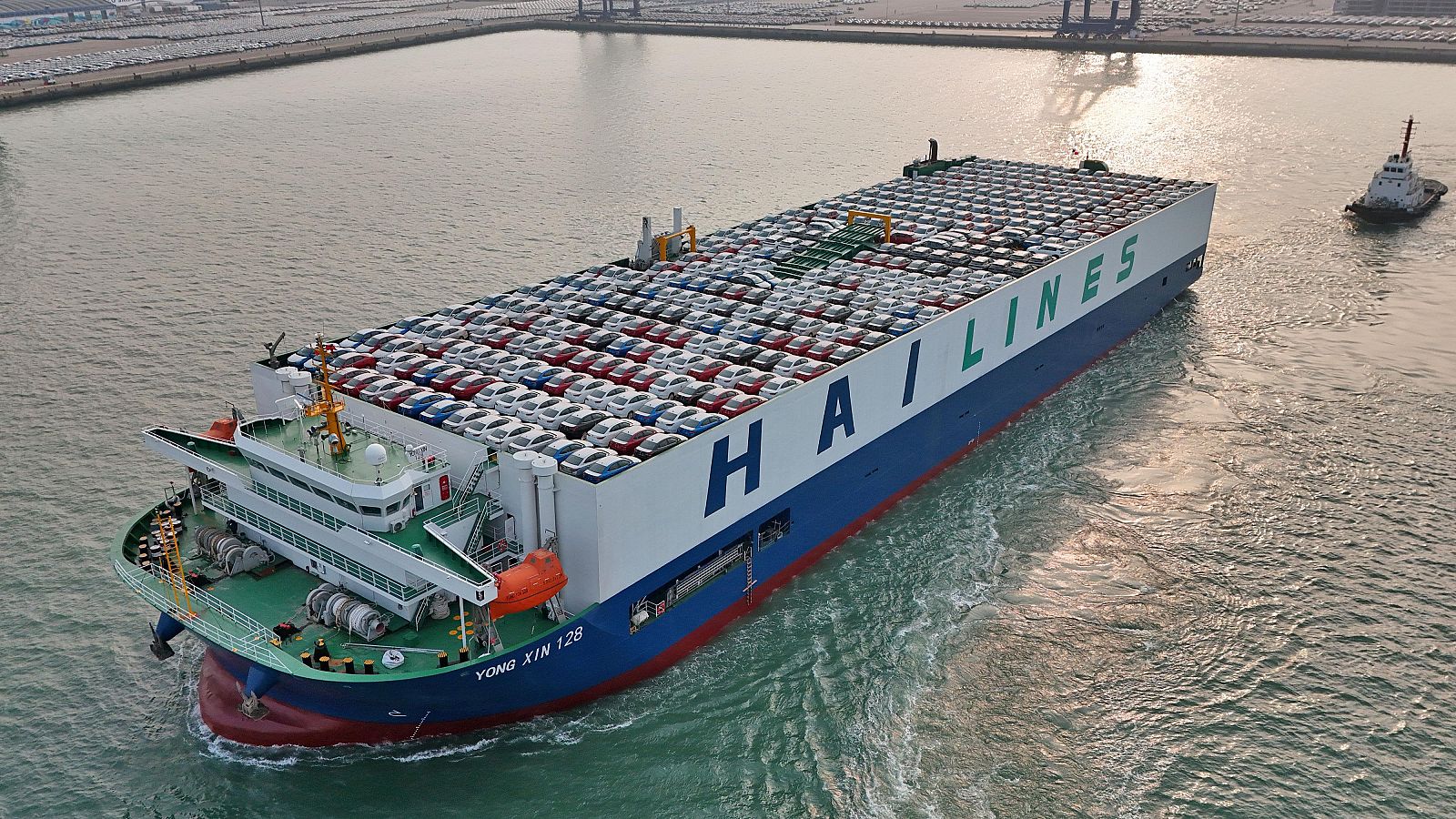 La importación de coches eléctricos a España se complica | Ver