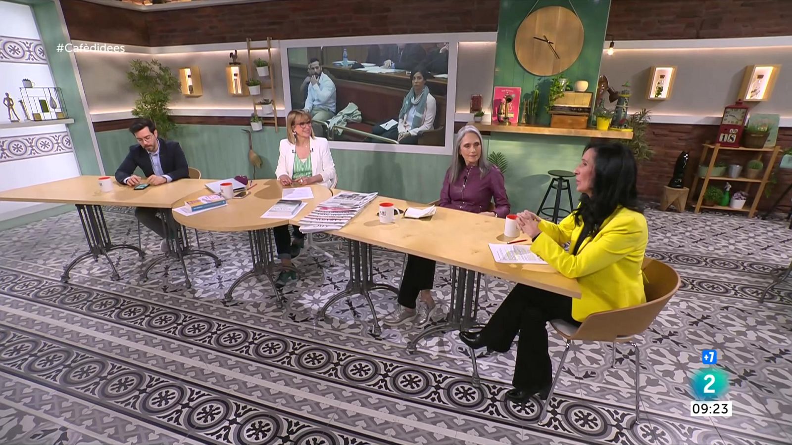 Gemma Nierga entrevista García-Margallo. Parlem de l'acord EBRO-Chery amb Javier Pacheco de CCOO Catalunya. I Xevi Verdaguer presenta 'La teva salut comença aquí'