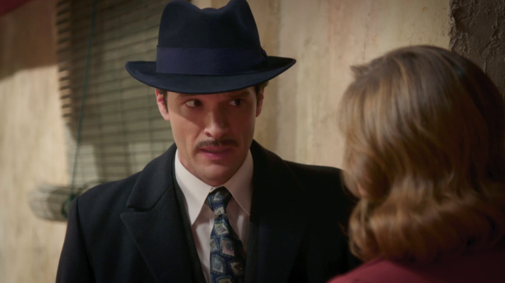 Salón de té La Moderna - Íñigo intenta demostrar que todo es una trampa