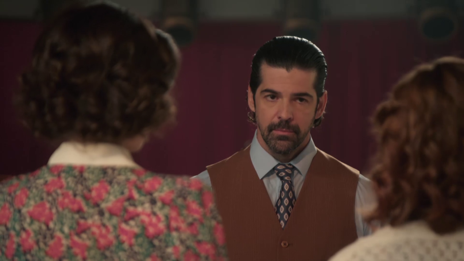 La Moderna: César pone sobre aviso a sus empleados | Ver