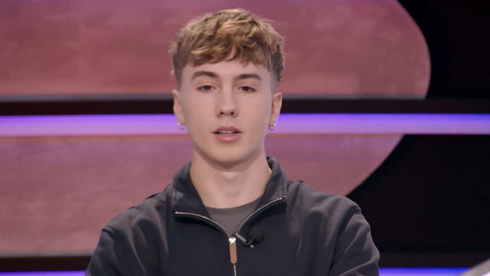 Álvaro, el joven que arrasa en el programa Cifras y Letras | Ver