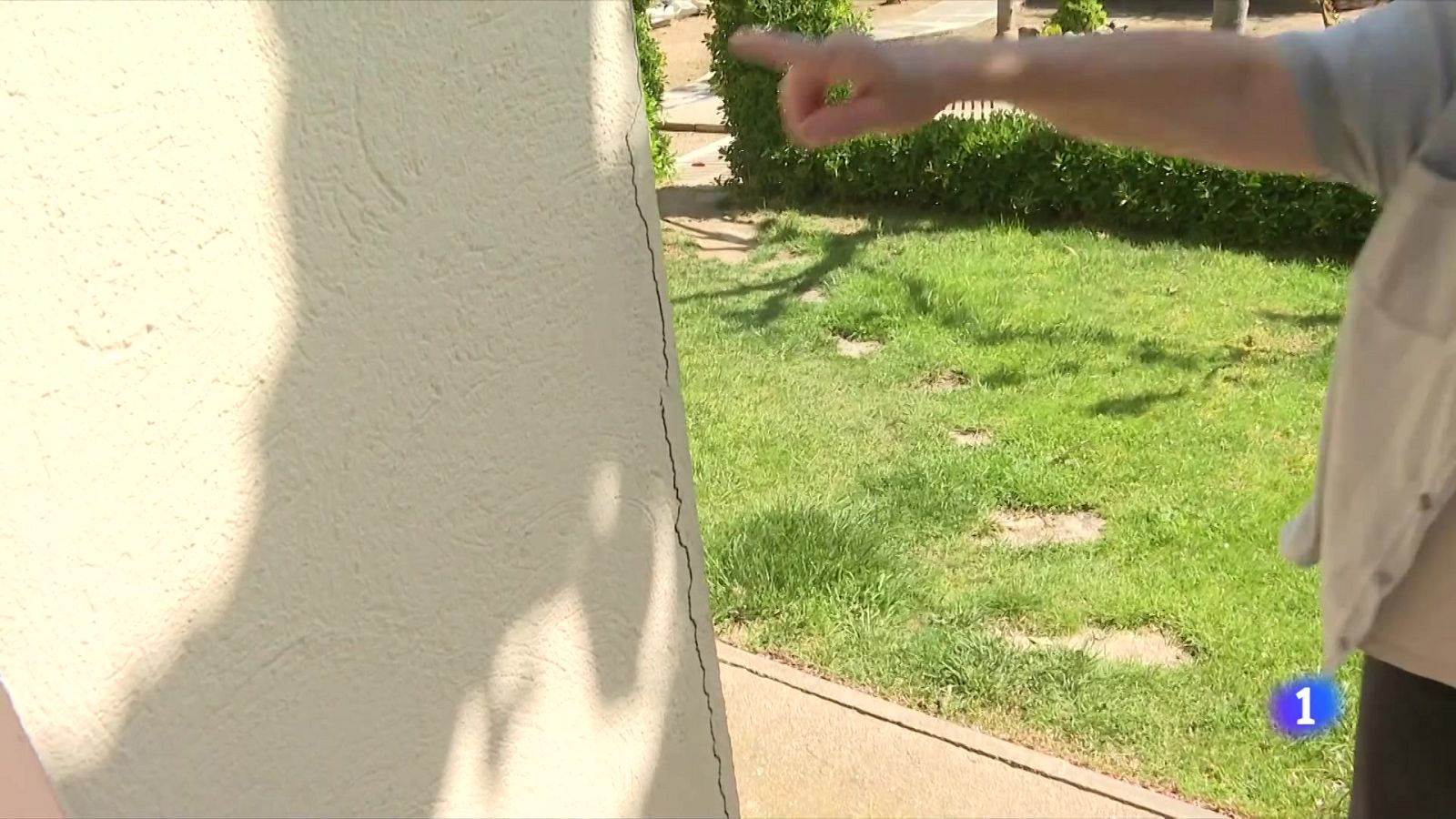 Mig centenar de cases de l'horta de Lleida tenen esquerdes - L'Informatiu | Veure