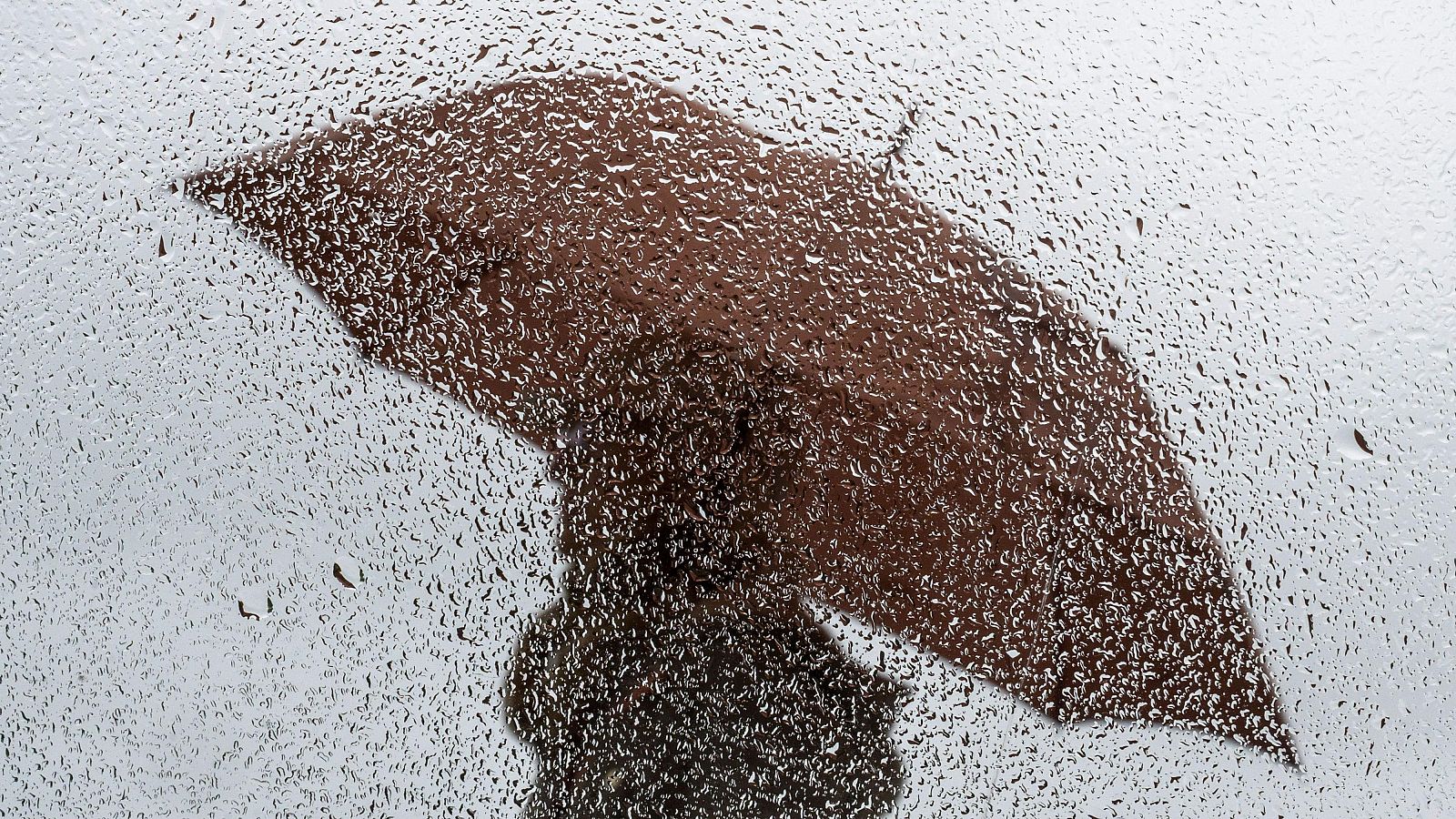 Lluvias en el suroeste y viento en Galicia, Cantábrico y Ampurdán - El tiempo | Ver