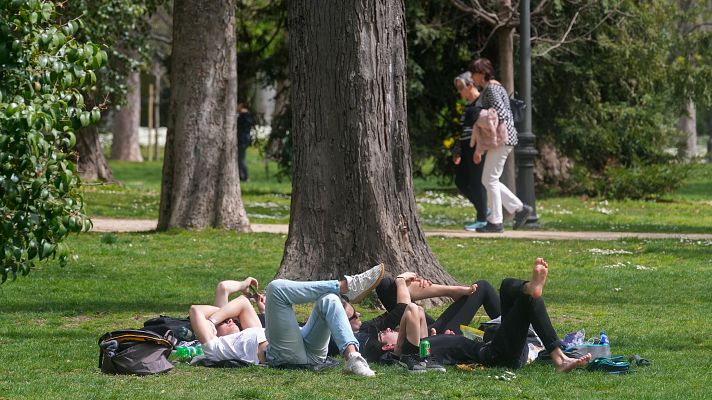 Telediario 1 - Europa batió récords de temperaturas y de eventos extremos relacionados con el cambio climático en 2023