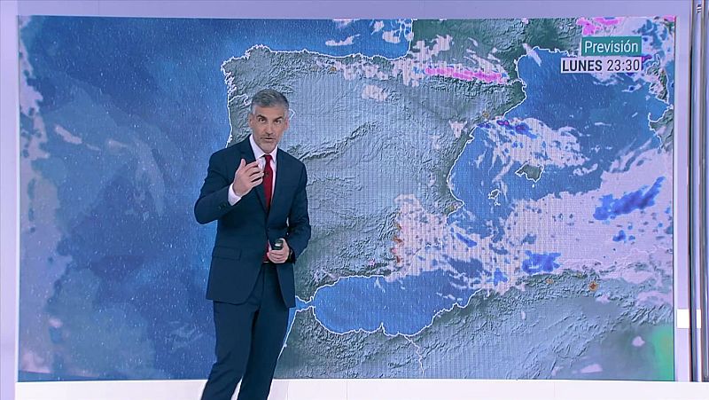 Precipitaciones localmente fuertes en el este de Cataluña. Intervalos de viento fuerte en la costa noroeste de Galicia y Ampurdán - ver ahora