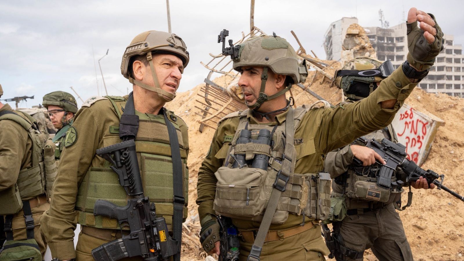 Récord de gasto militar en el mundo: la guerra en Ucrania dispara el gasto europeo e Israel cuadruplica su gasto por la guerra - Telediario Internacional | Ver