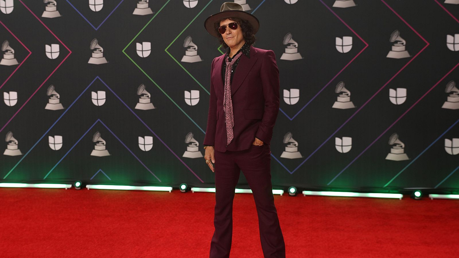 Enrique Bunbury presenta su nuevo libro 'Microdosis' | Ver