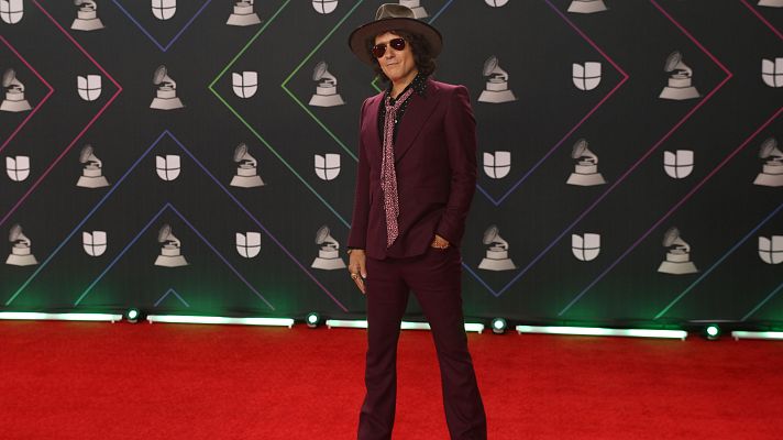 Telediario 1 - Enrique Bunbury presenta su nuevo libro 'Microdosis'