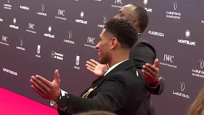  - Bolt aprende la celebración "made in Bellingham" con el mejor maestro