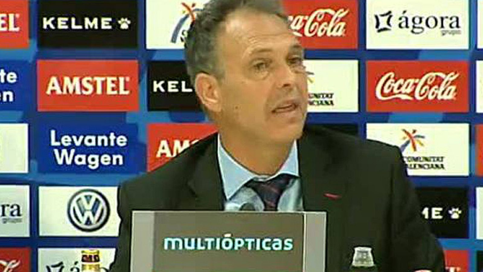 Caparrós estalla contra un periodista