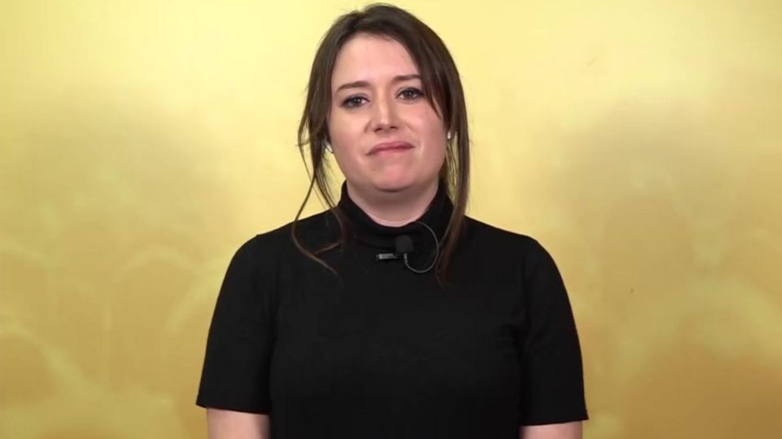 Entrevista en La Noche en 24 Horas a Laure Vega 'número dos' de la CUP por Barcelona - La noche en 24h | Ver