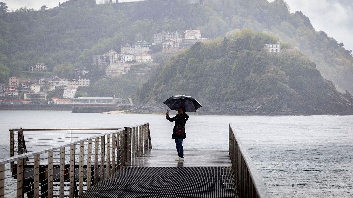 El tiempo - Cielos nubosos con precipitaciones débiles este jueves