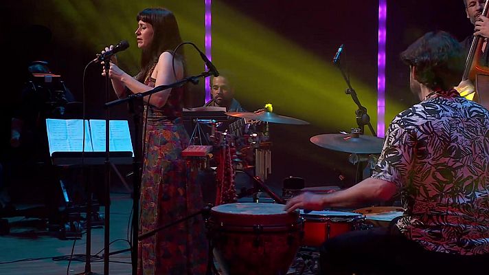 Las noches del Monumental - Lara Bello