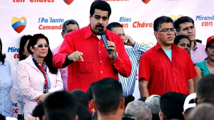 Telediario 1 - Maduro promete lealtad a Chávez