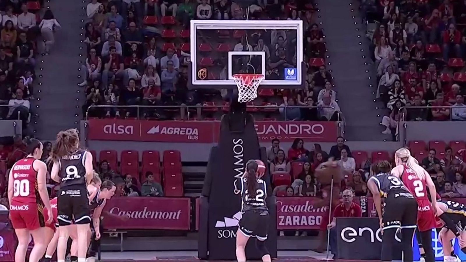 Baloncesto - Liga Endesa. Play Off 1/4 Final vuelta: Casademont Zaragoza - Movistar Estudiantes - ver ahora