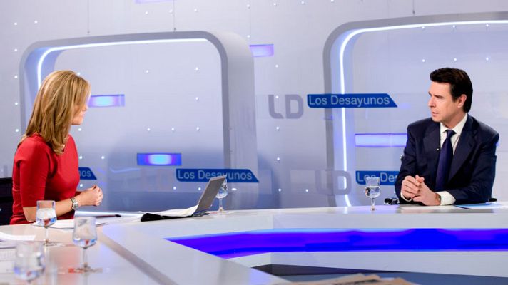 Los desayunos - José Manuel Soria : "El Gobierno podría modificar la Ley de los Hidrocarburos"