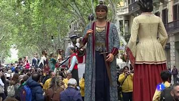 600 gegants desfilen per Barcelona en una celebraci de la figura mtica