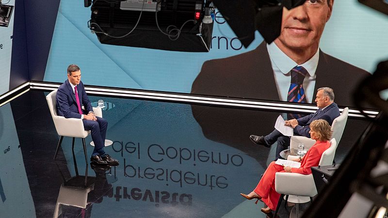 Sánchez pone el foco en los "pseudomedios" de comunicación y algunos partidos políticos: "Buscan la destrucción del adversario" | Ver