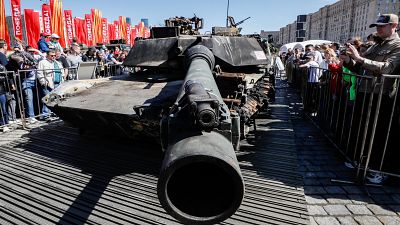 Rusia inaugura una exposicin en Mosc donde muestra armamento occidental capturado a Ucrania