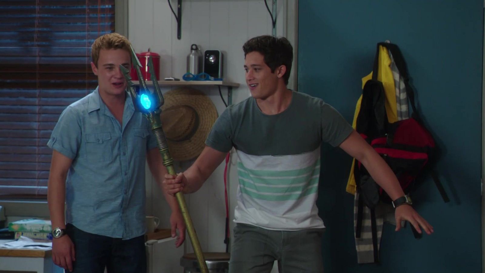 ¿Dónde está el botón de encender? - Las sirenas de Mako | Ver