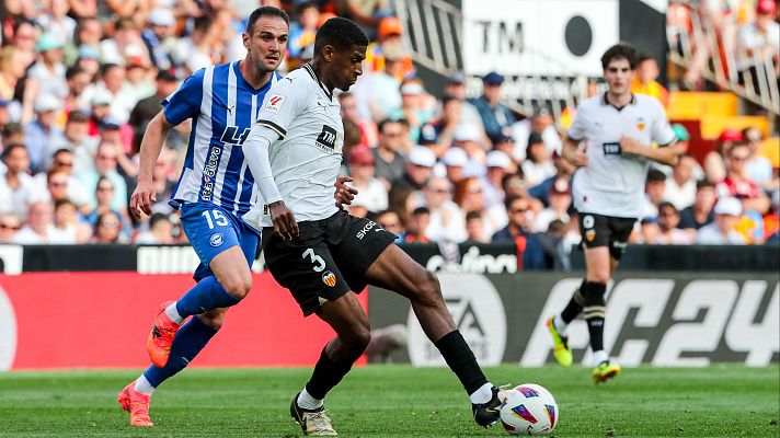 Resúmenes de LaLiga - Valencia - Alavés: resumen del partido, 34ª jornada | Primera