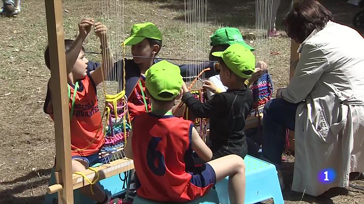 L'Informatiu - Fundesplai dona el tret de sortida a la campanya de colònies i casals d'estiu