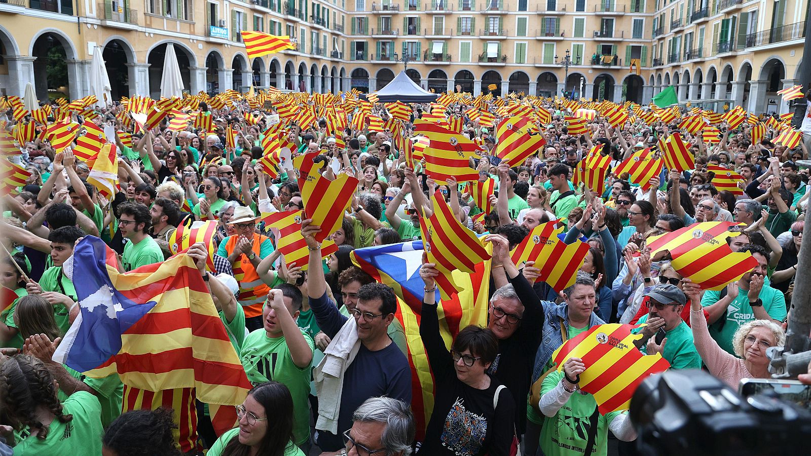 Manifestación en Palma en defensa del catalán en Baleares | Ver
