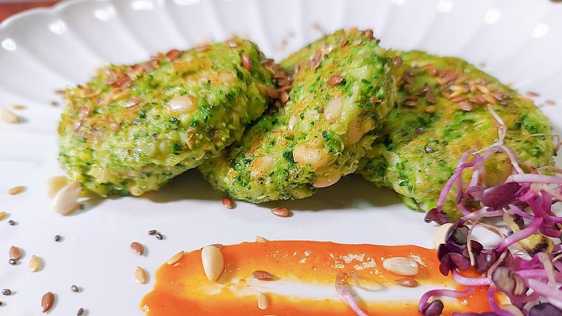 Receta de tortitas de esp�rragos con pi�ones y br�coli - Saber vivir | Ver