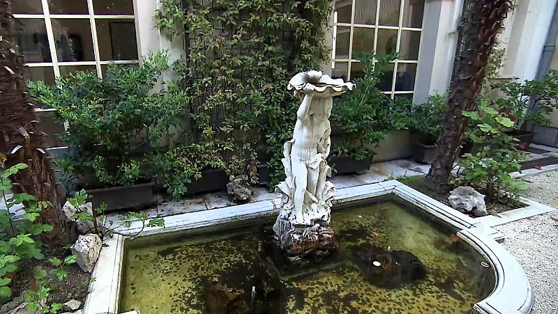 Saber Vivir visita el Palacio de Fernán Núñez, un palacio al estilo Versalles en el centro de Madrid