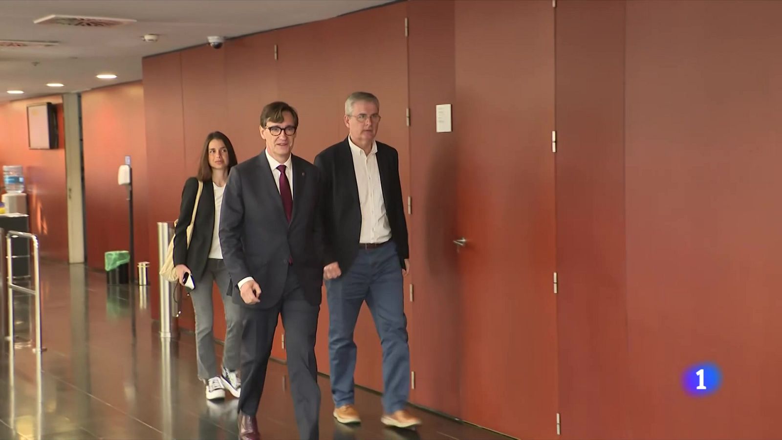 Els partits comencen a posar sobre la taula amb qui volen negociar - L'Informatiu | Veure