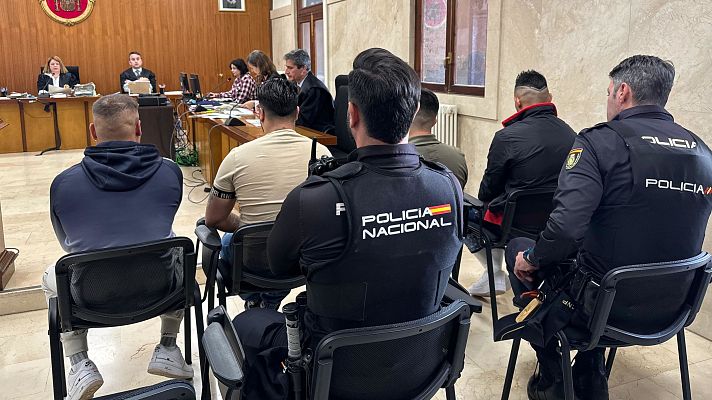 Telediario 2 - Los acusados por una violación grupal a una menor en Palma niegan todo en el juicio: "Nada es como se cuenta"
