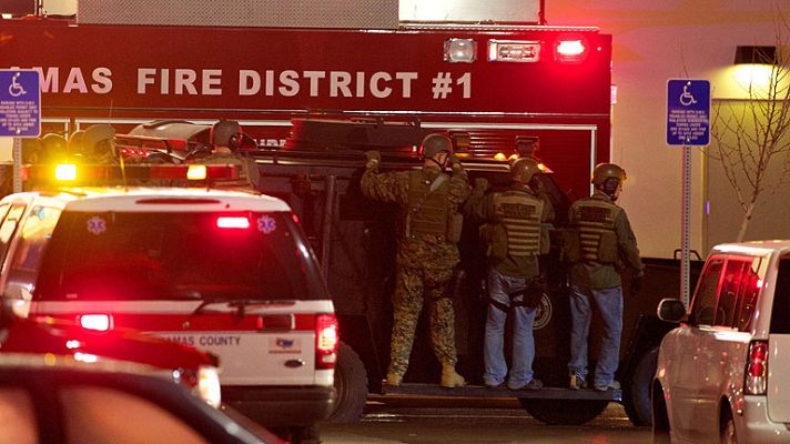 Informativo 24h - Tres muertos, incluido el sospechoso, en un tiroteo en un centro comercial de Oregón