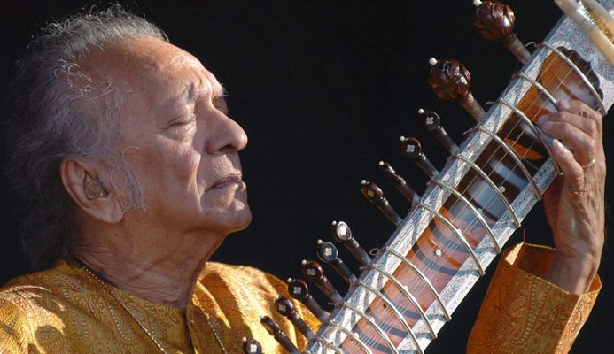 Telediario 1 - Fallece Ravi Shankar, el maestro de sitar que enseñó a los Beatles