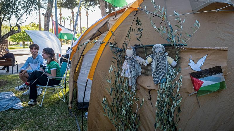 El PP critica las protestas universitarias por Gaza y el Gobierno le acusa de "criminalizar" a los manifestantes