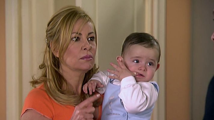 Ana y los siete - De repente un extraño