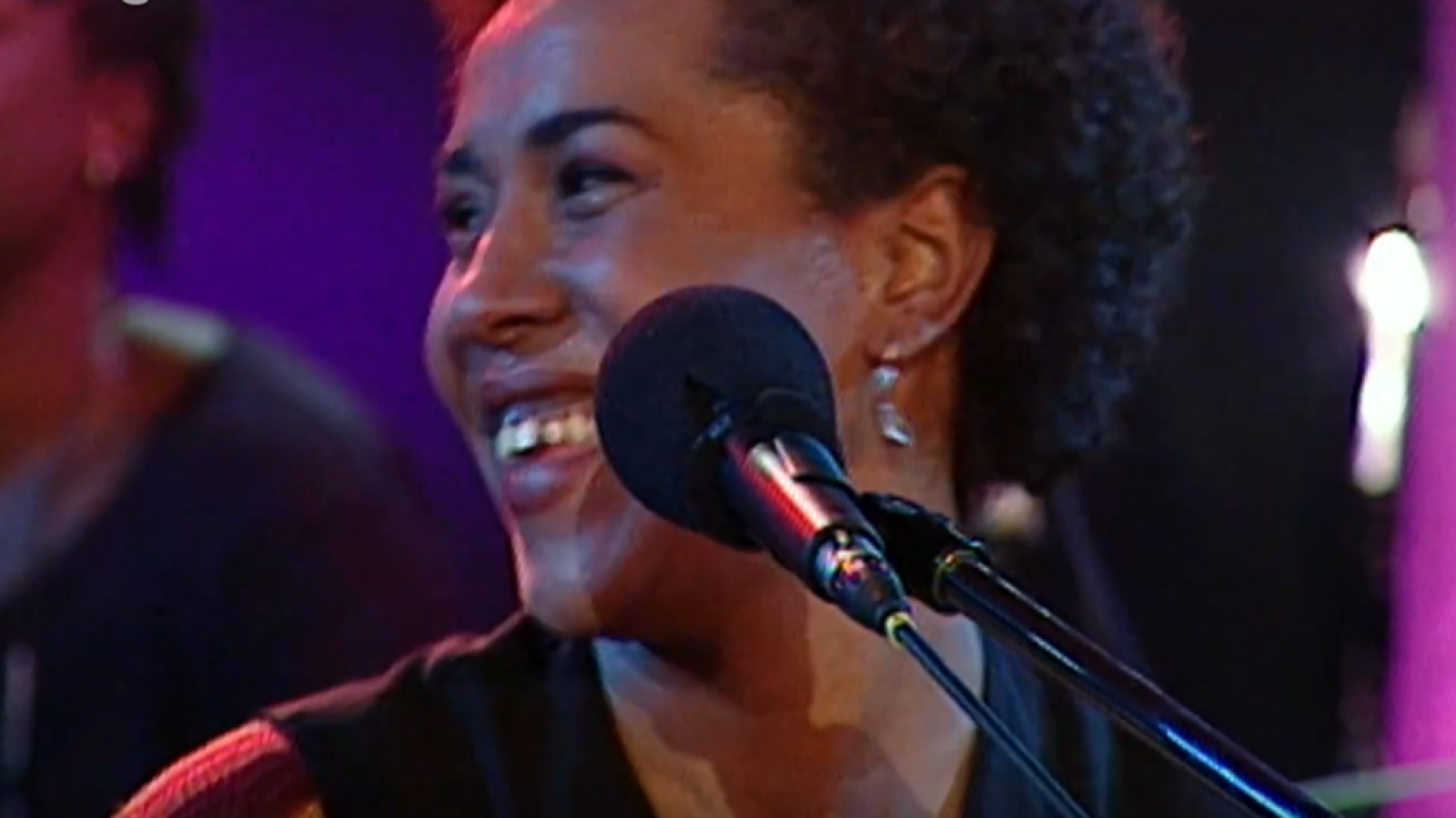 Los conciertos de radio 3 - Rasha - Los conciertos de Radio 3 en La 2 | Ver