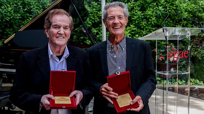 Telediario 1 - El Dúo Dinámico recibe la medalla de honor de la SGAE