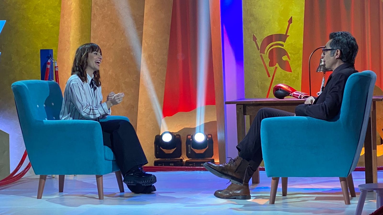 Marta Jiménez, El Duelo: Madame Bovary versus Ana Karenina - Ovejas eléctricas | Ver