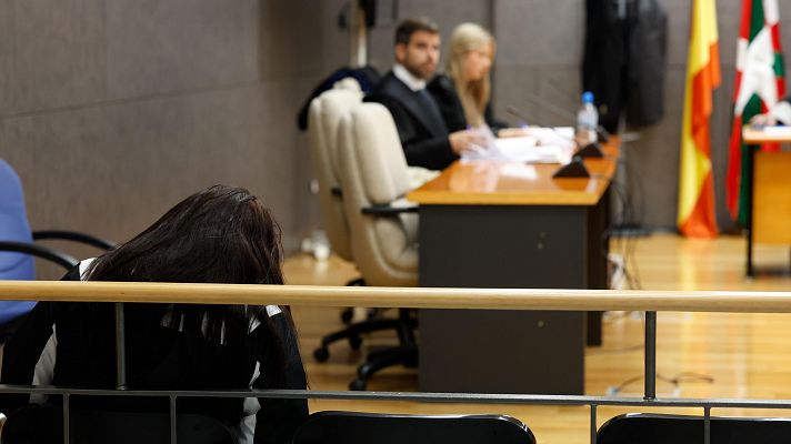 Telediario 1 - Juicio por robar un bebé: la acusada reconoce los hechos y pide perdón a los padres