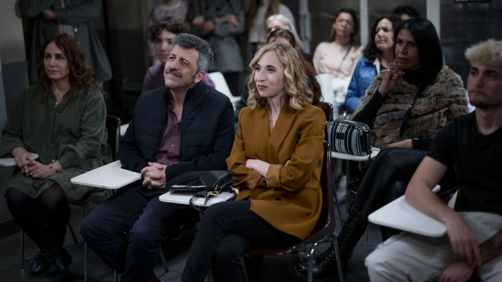 4 estrellas - Temporada 3 - Episodio 201: Decisiones arriesgadas - Ver ahora