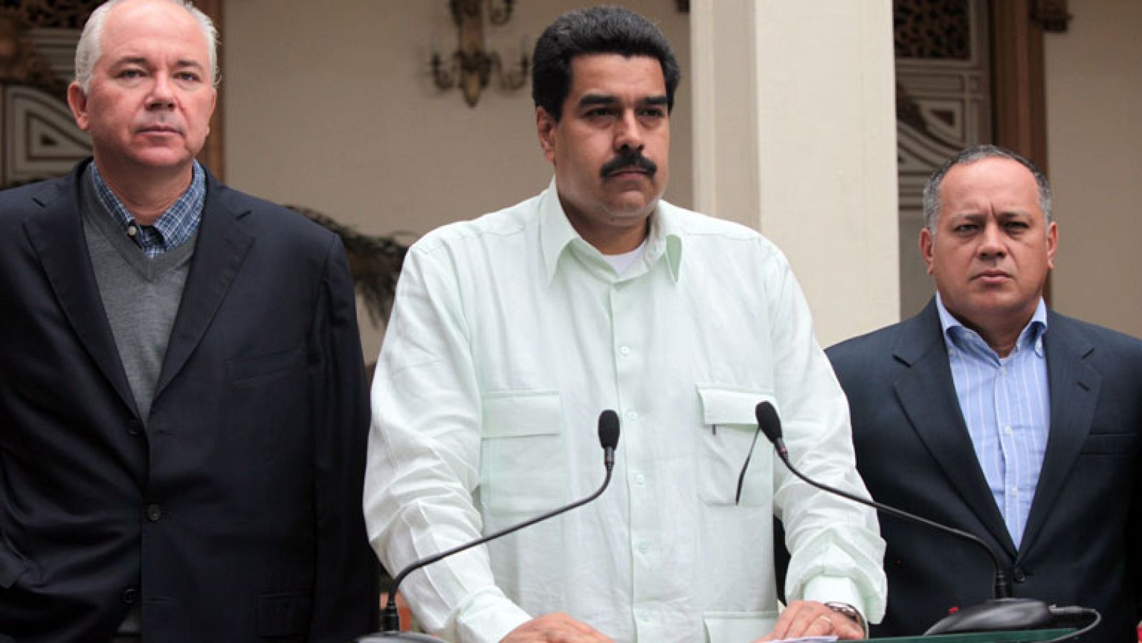 Maduro, sobre Chávez: "El postoperatorio va a ser complejo y duro"