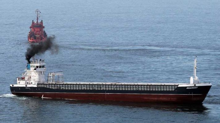 Telediario 1 - Reflotado el buque varado en Avilés